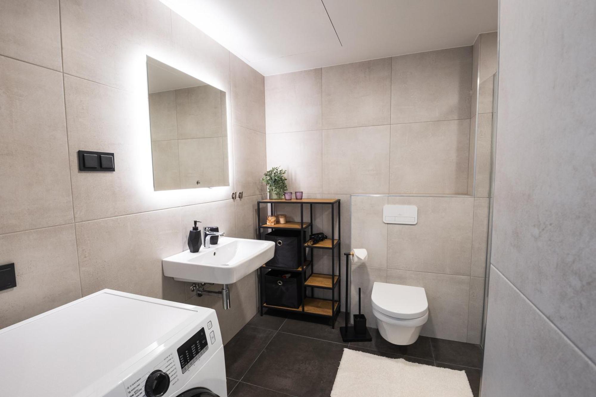 R64 Premium Apartments Tartu Exterior photo